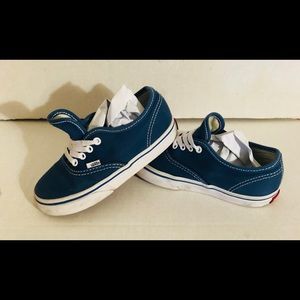 SOLD!! SOLD!!! BEAUTIFUL BLUE VANS FOR KIDS